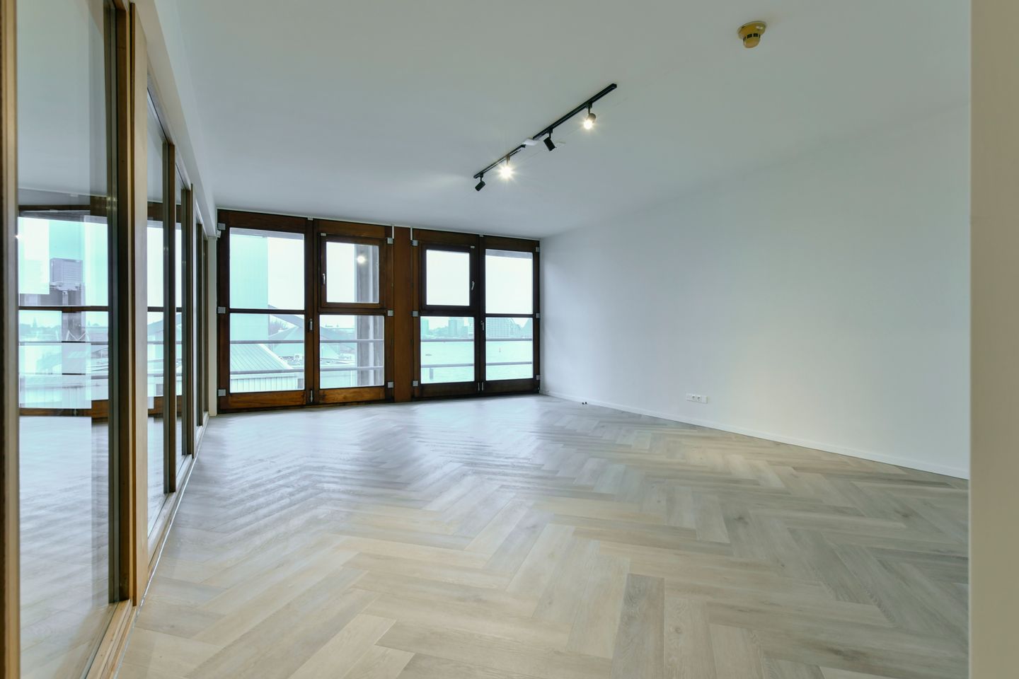 Bekijk foto 5 van Grasweg 67