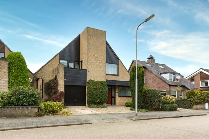 Foto 5 van Van Vredenburchlaan 69