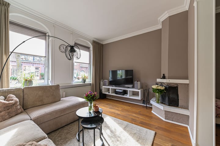 Foto 8 van Baarlosestraat 84