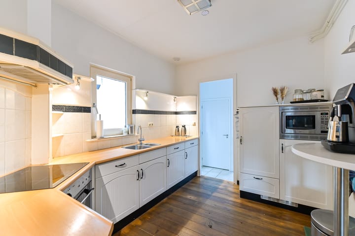 Foto 10 van Baarlosestraat 84