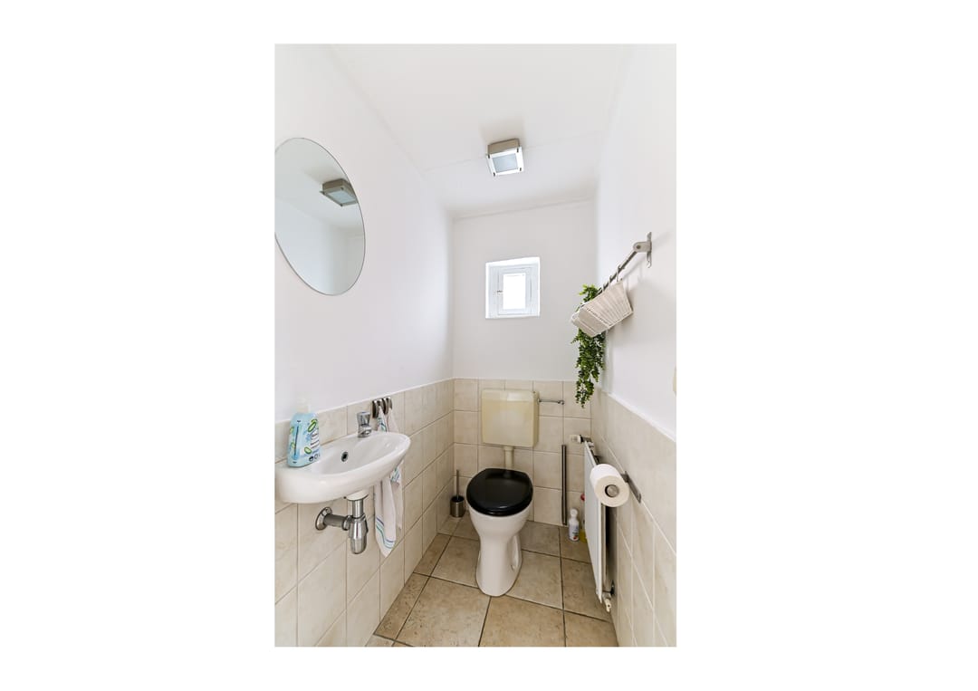 Foto 13 van Baarlosestraat 84