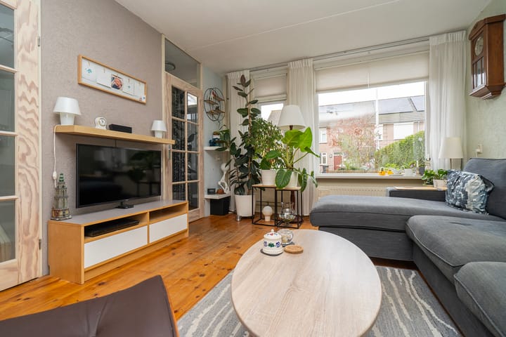 Foto 10 van Knegselstraat 3