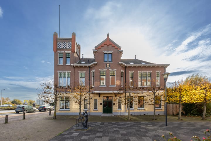 Zuidkade 8, Waddinxveen