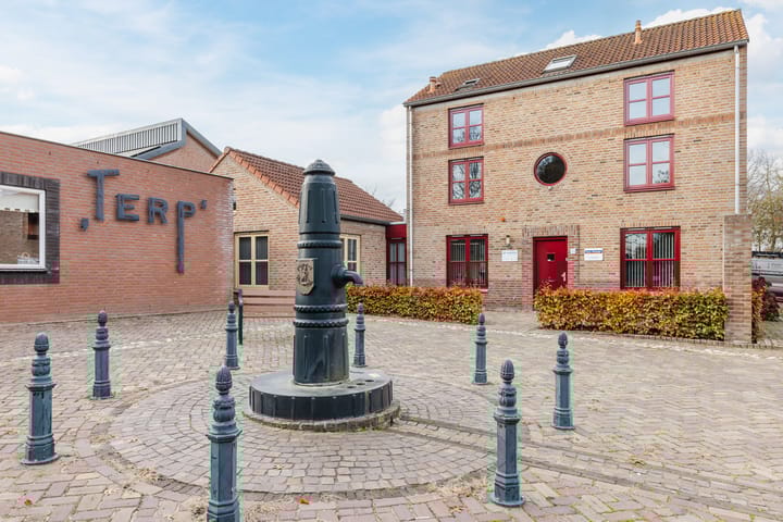 Foto 28 van Dorpstraat 32-T