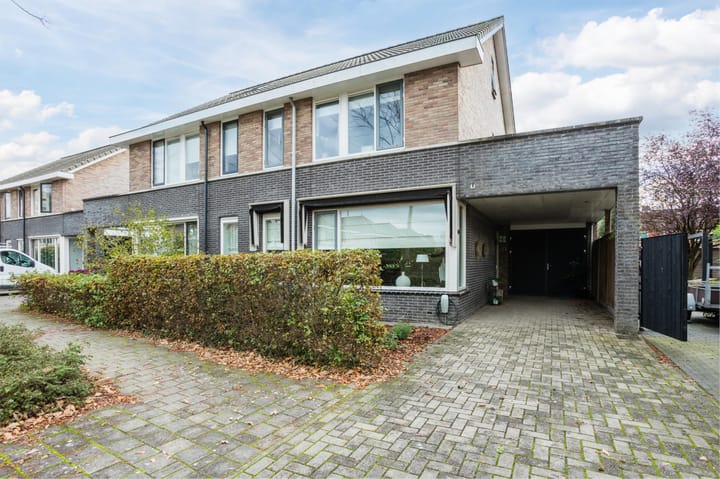 Photo 5 of Korhoenstraat 21