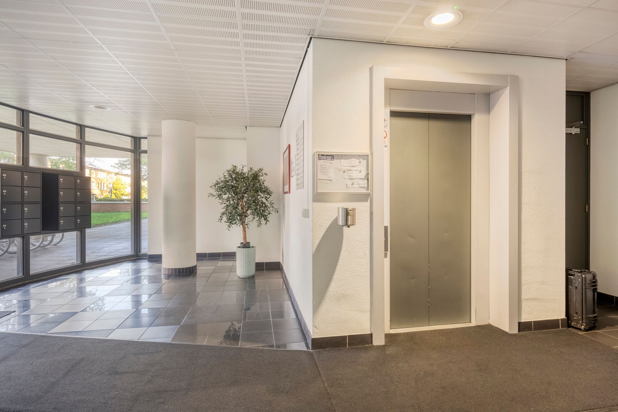 Foto 12 van Lasserstraat 182