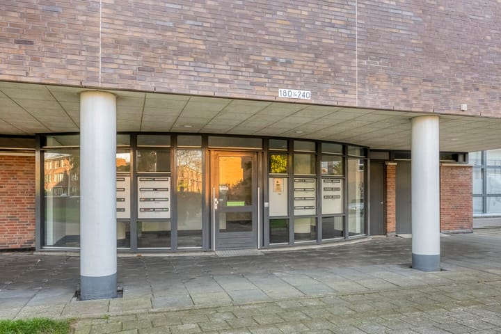 Foto 10 van Lasserstraat 182