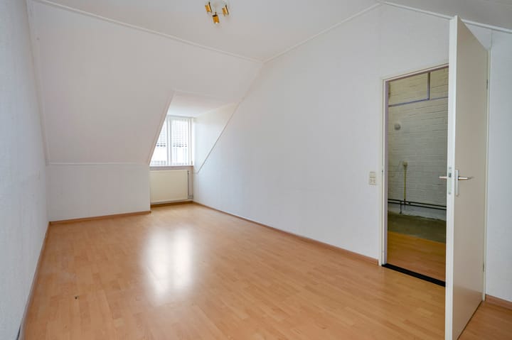 Photo 24 of Jacobusstraat 17