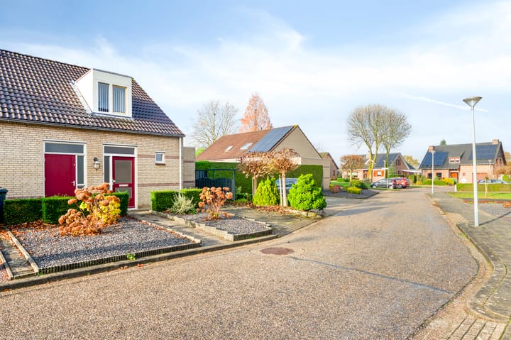 Photo 32 of Jacobusstraat 17