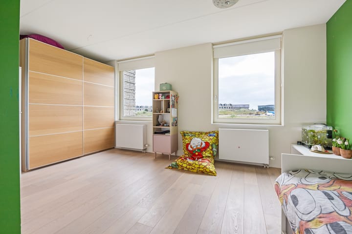 Photo 23 of Sterduinstraat 107