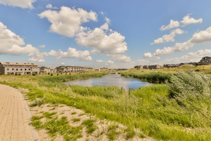 Photo 43 of Sterduinstraat 107