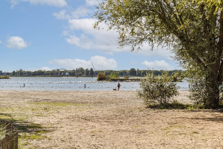 Photo 46 of Sterduinstraat 107