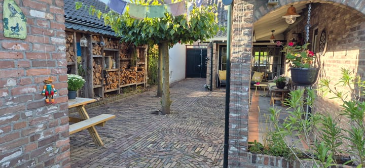 Photo 40 of Burgemeester Buskensstraat 20