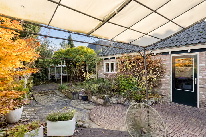 Photo 48 of Burgemeester Buskensstraat 20