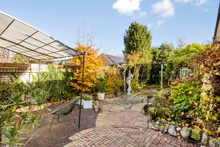 Photo 49 of Burgemeester Buskensstraat 20