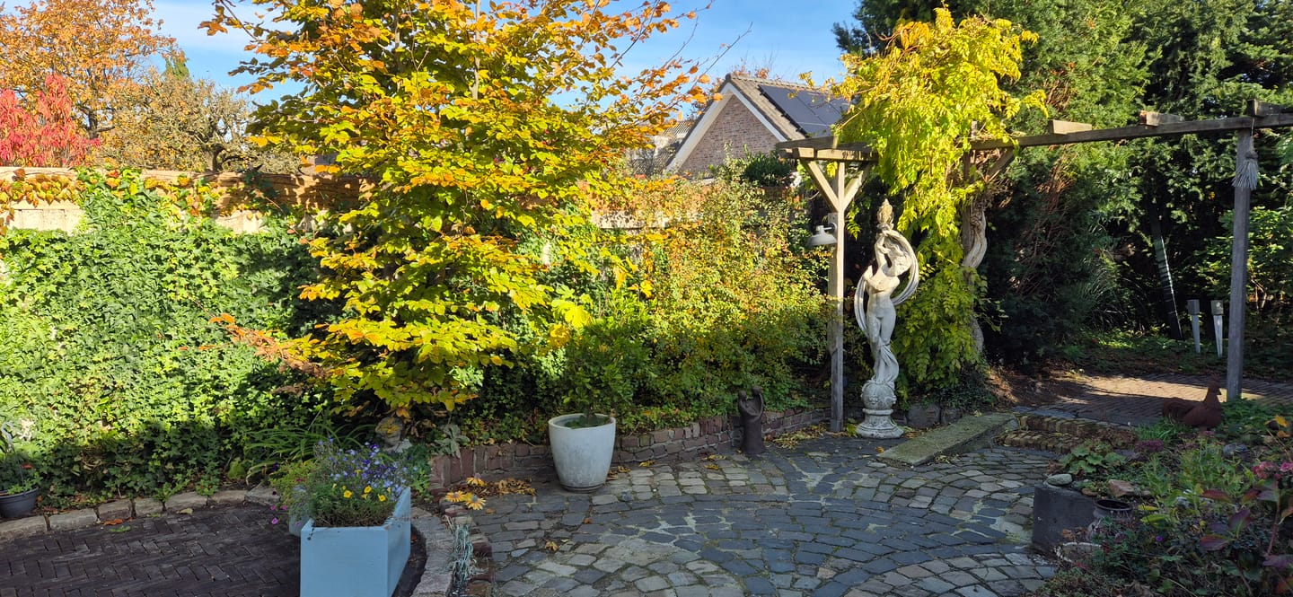 Foto 50 van Burgemeester Buskensstraat 20