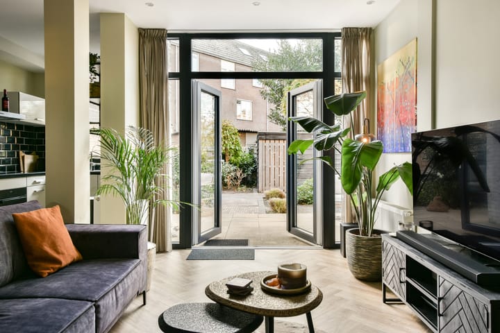 Photo 2 of Vaartweg 106-A