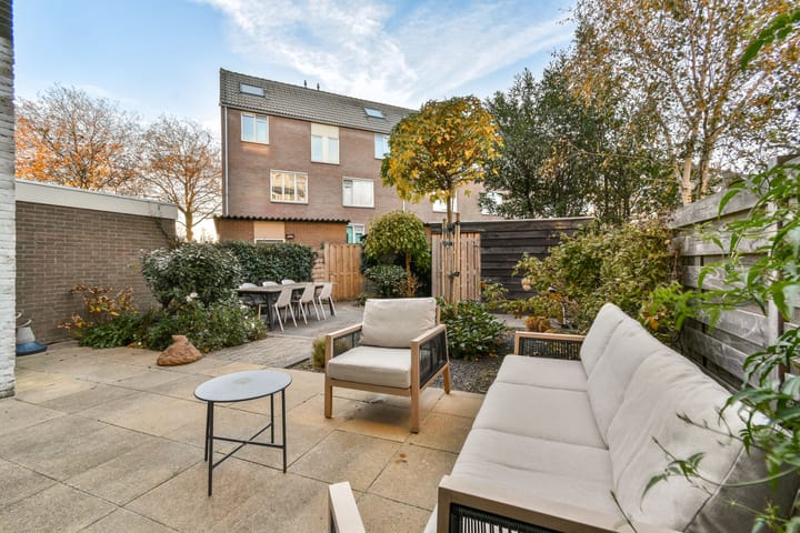 Photo 3 of Vaartweg 106-A