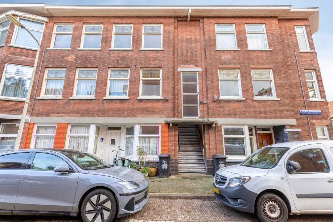 Photo 23 of Jan ten Brinkstraat 138