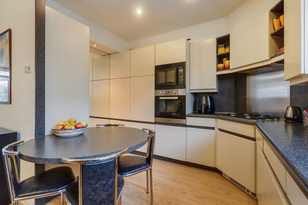 Photo 7 of Oleander 19