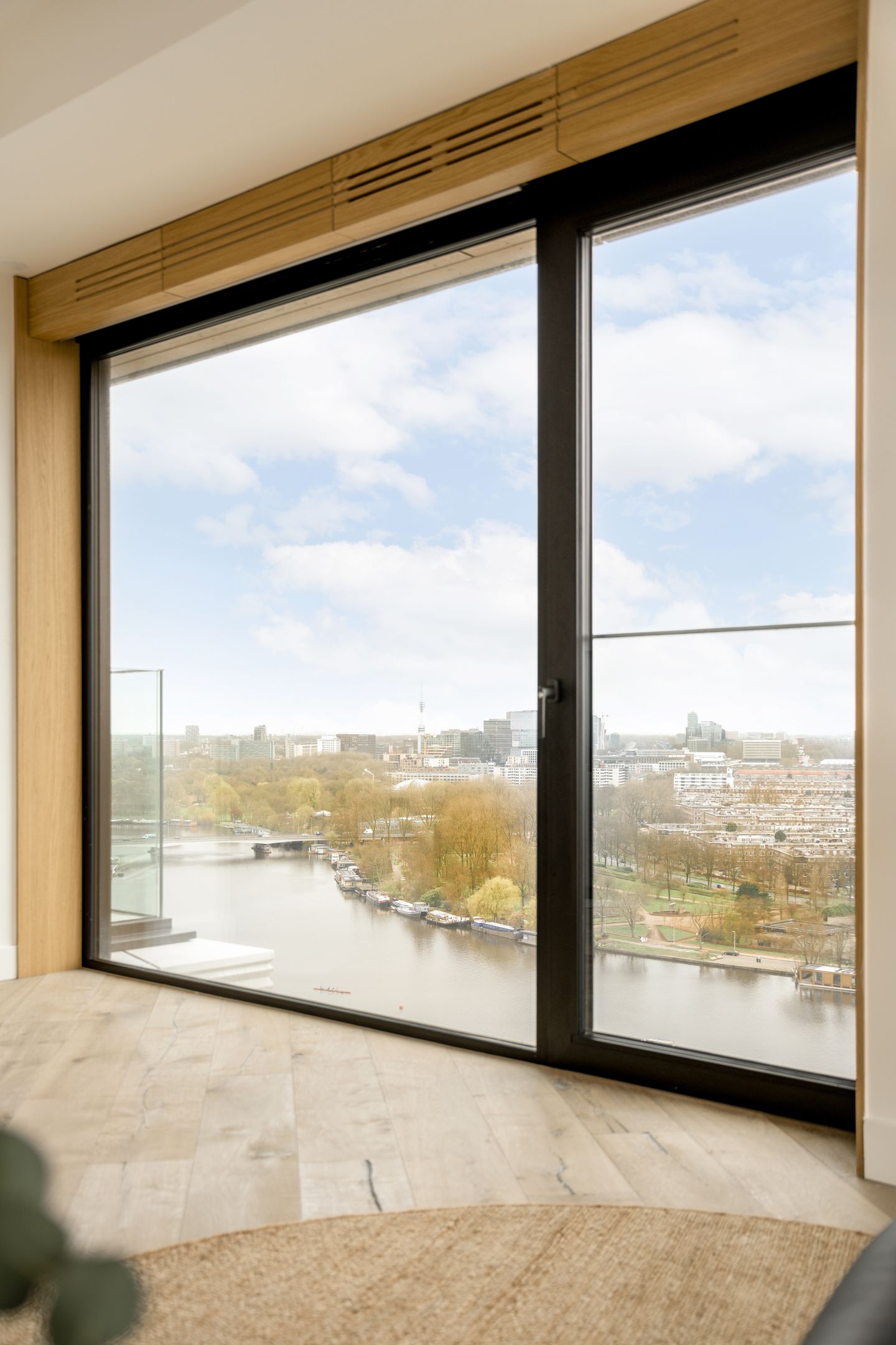 Foto 14 van Korte Ouderkerkerdijk 1-W2