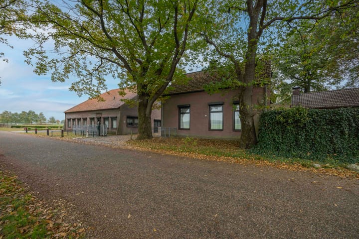 Photo 2 of Broekdijk 32