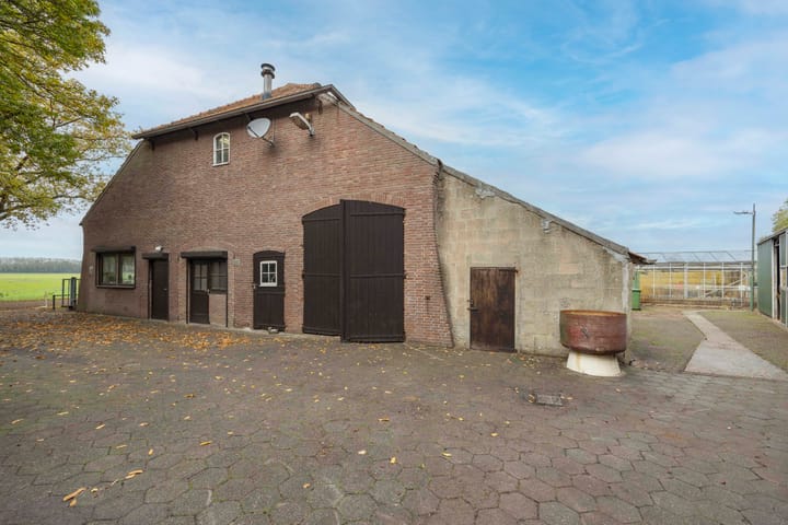 Photo 19 of Broekdijk 32