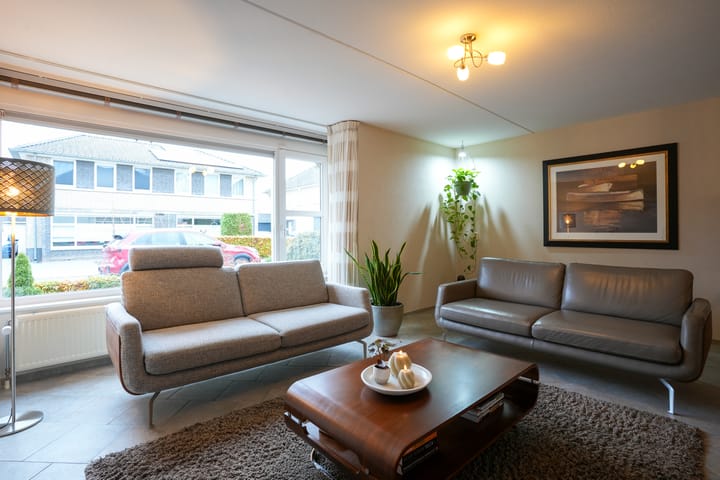 Photo 4 of Biddlestraat 8