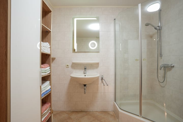 Photo 22 of Biddlestraat 8