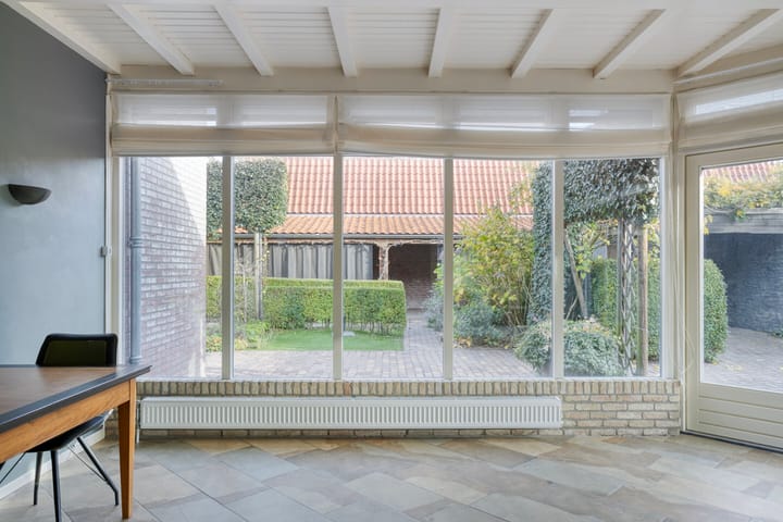 Photo 18 of Dr van Wamelstraat 19