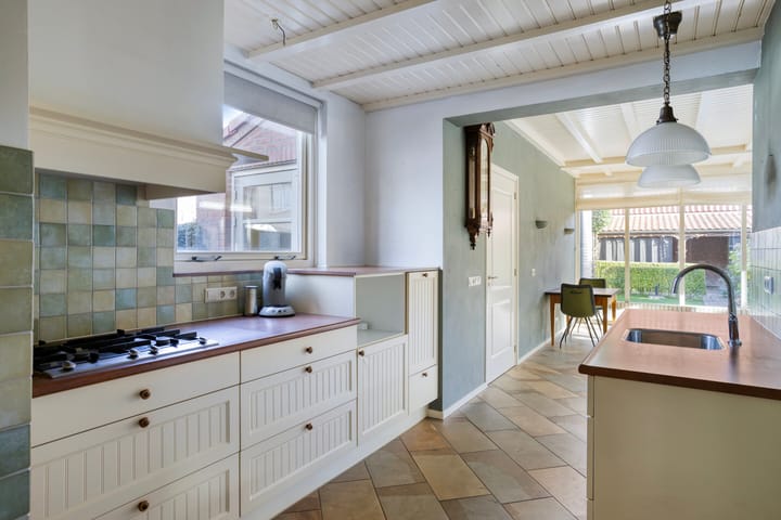 Photo 19 of Dr van Wamelstraat 19