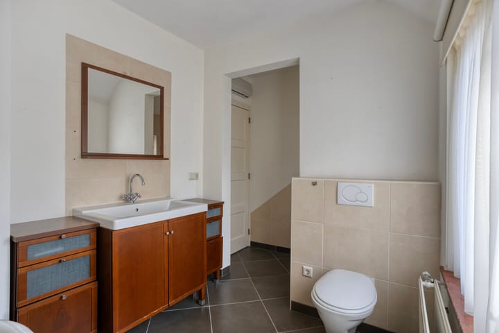 Photo 31 of Dr van Wamelstraat 19