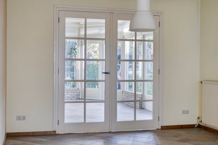 Photo 14 of Dr van Wamelstraat 19