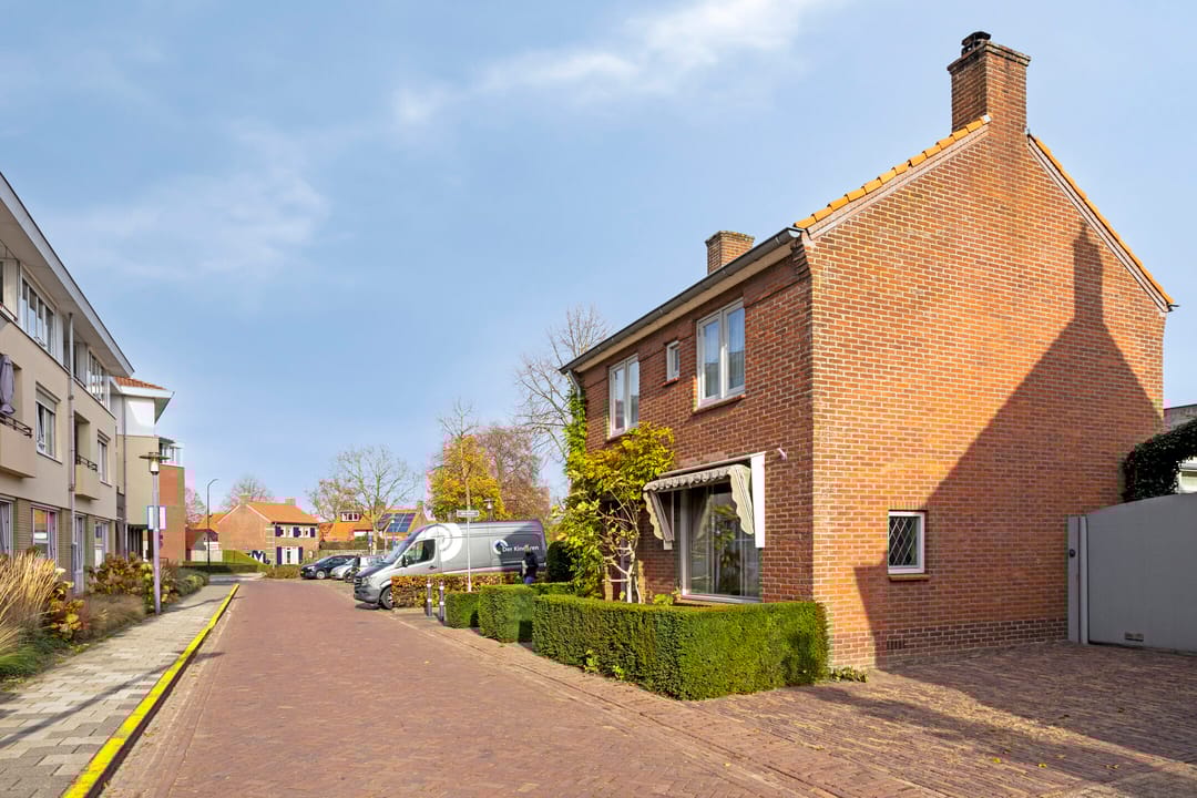 Foto 43 van Dr van Wamelstraat 19