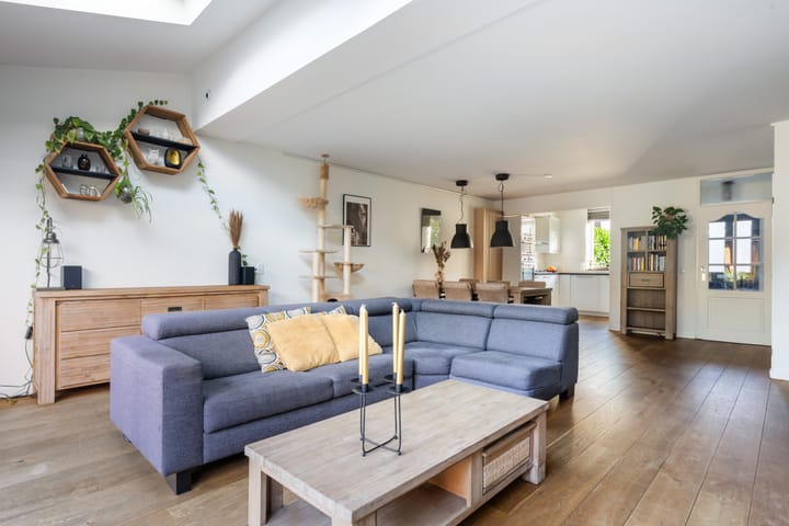 Photo 5 of Apollovlinder 34