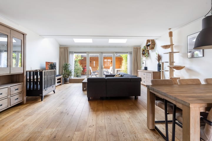 Photo 14 of Apollovlinder 34