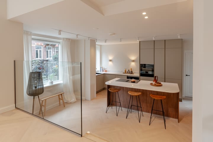 Foto 10 van Eerste Helmersstraat 34