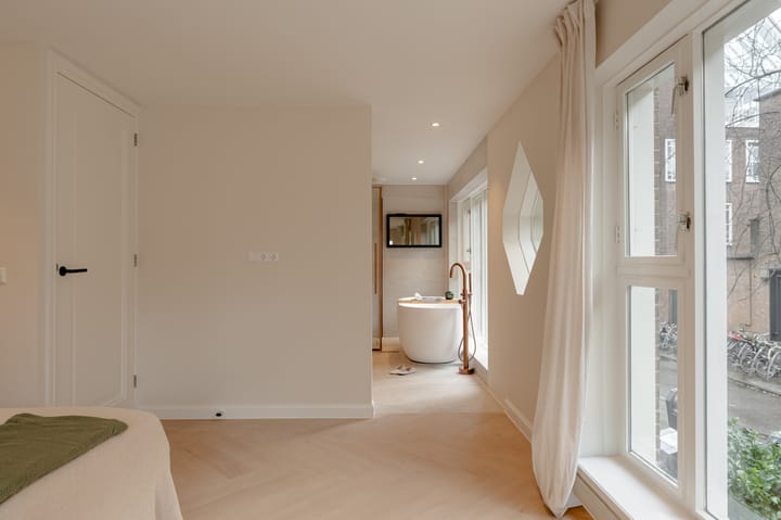 Foto 26 van Eerste Helmersstraat 34