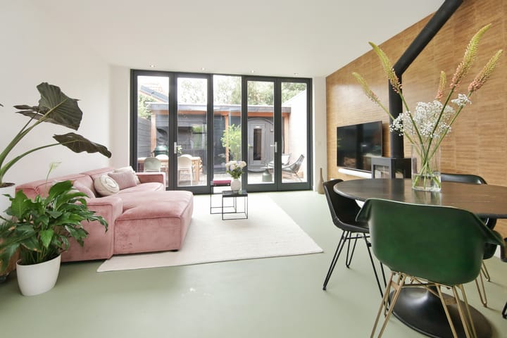 Photo 11 of Dickmansstraat 46