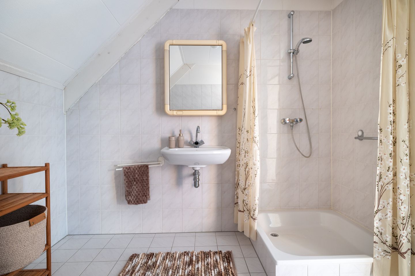 Foto 44 van Goejanverwelledijk 89