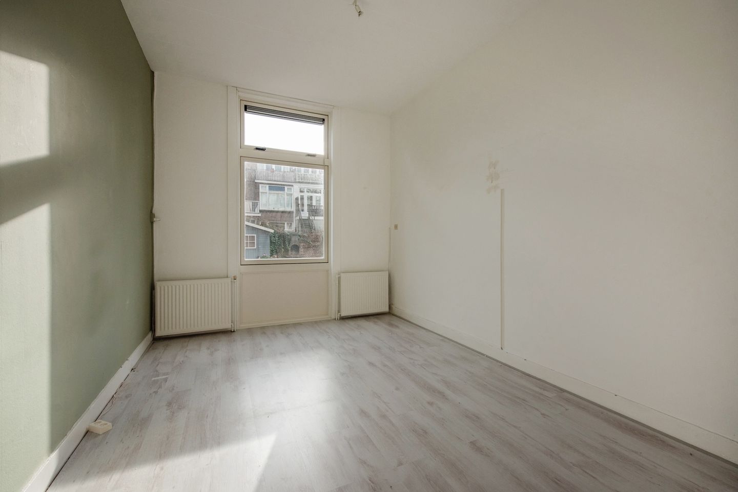 Foto 14 van Esdoornstraat 60