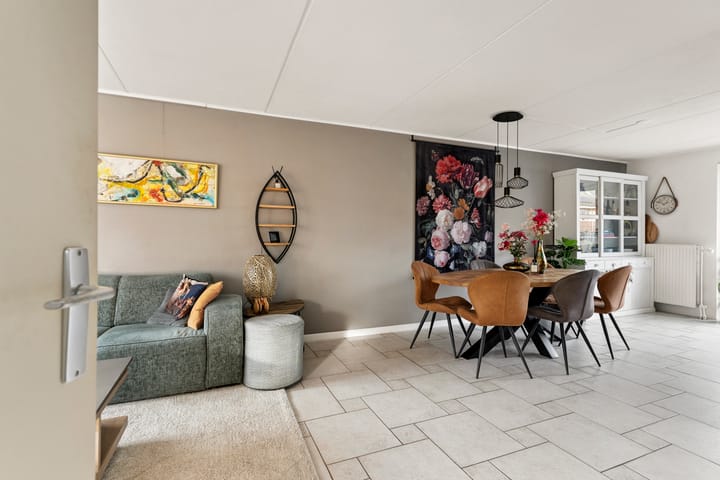 Photo 12 of Vasalisstraat 18