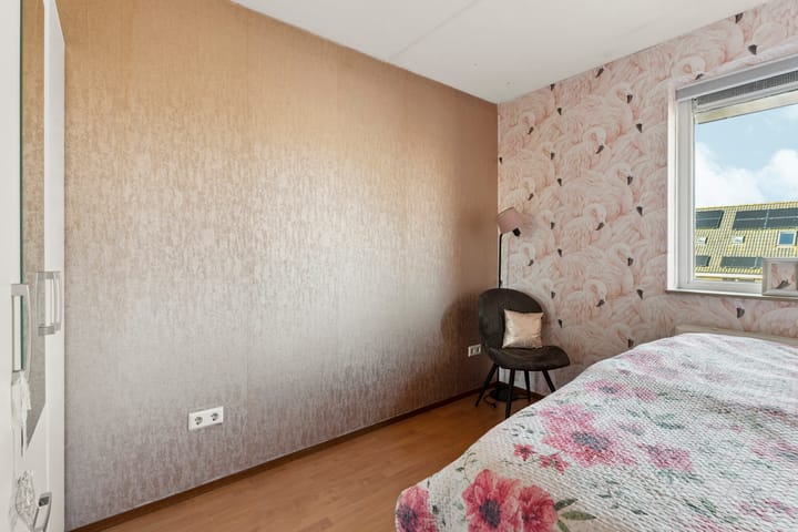 Photo 22 of Vasalisstraat 18