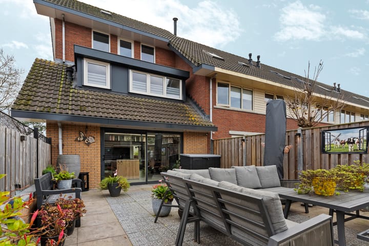 Photo 44 of Vasalisstraat 18