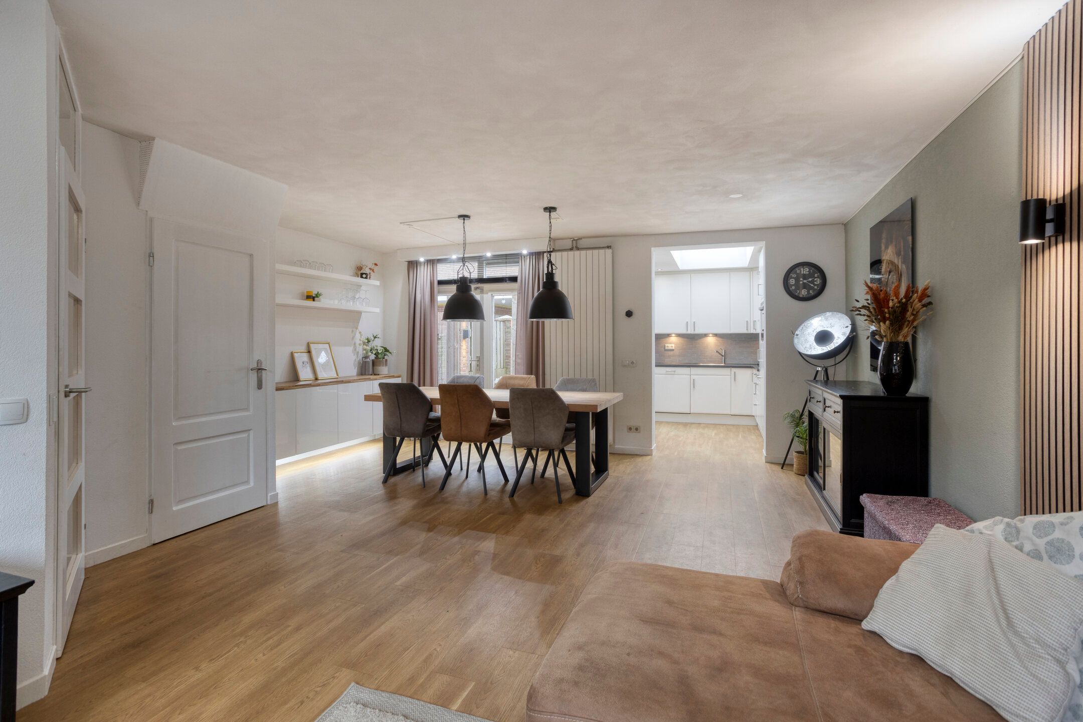 Foto 12 van Cloete 45