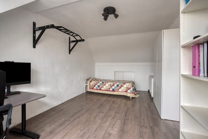 Photo 29 of Cloete 45