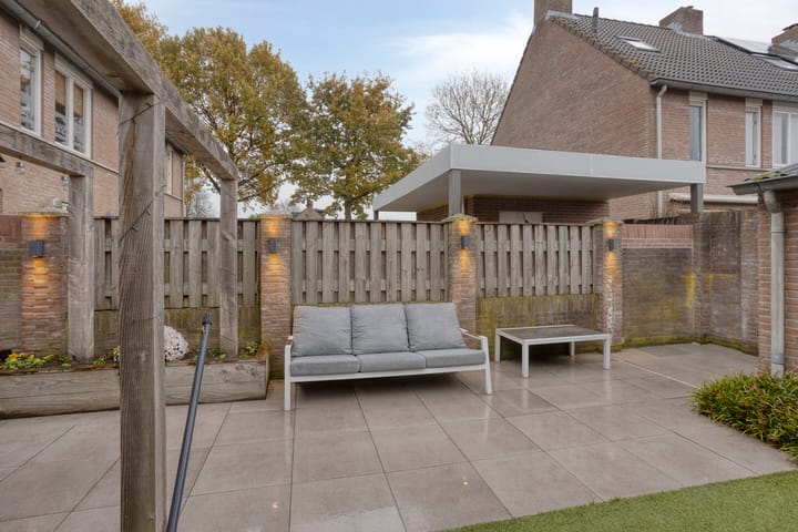 Photo 31 of Cloete 45