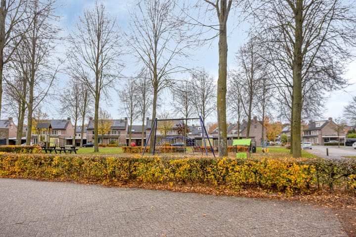 Photo 34 of Cloete 45