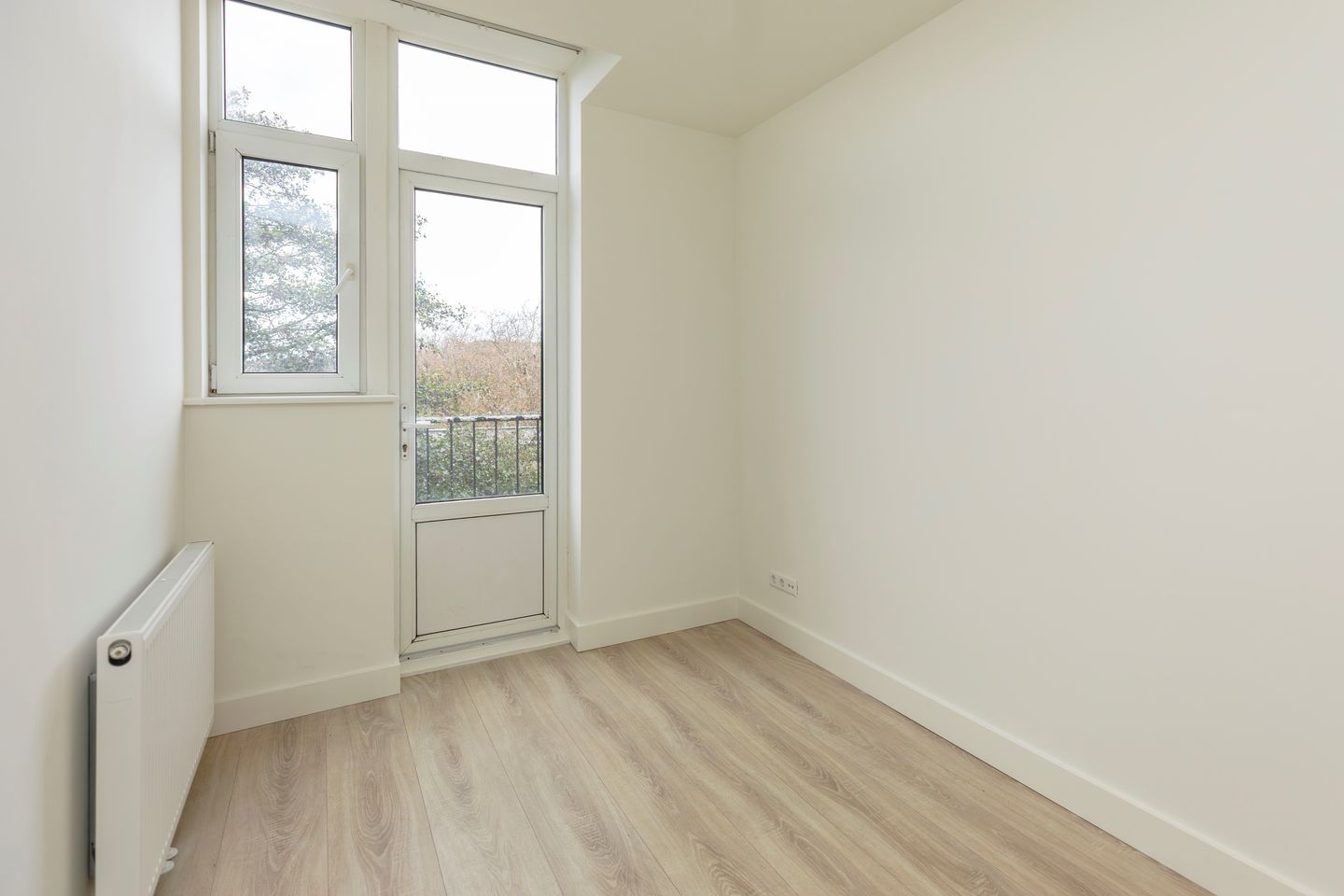 Photo 14 of Mathenesserweg 129-C03