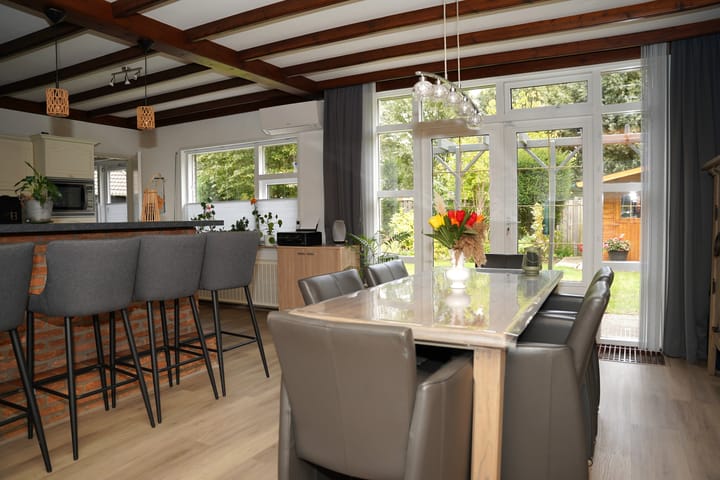 Photo 9 of Hugevlietstraat 12